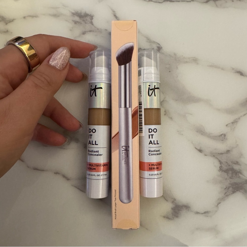 It Cosmetics DO IT ALL RADIANT CONCEALER 2 P.C. + Brush
